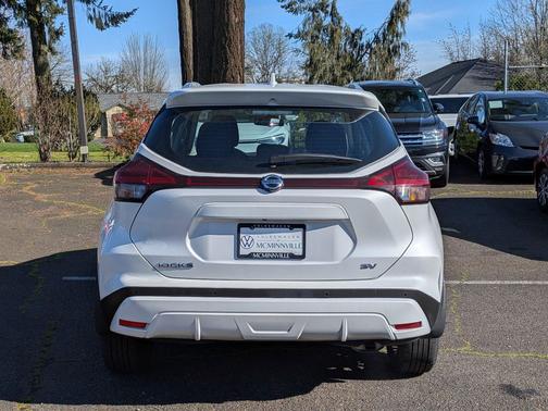 2021 Nissan Kicks SV