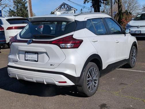 2021 Nissan Kicks SV