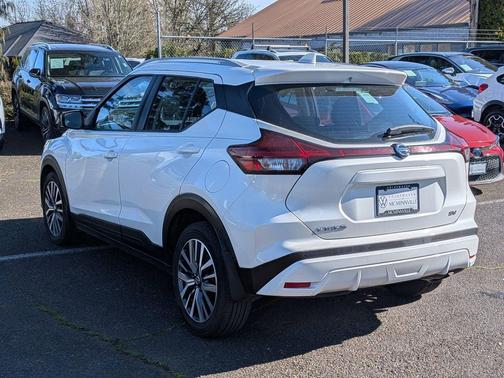 2021 Nissan Kicks SV