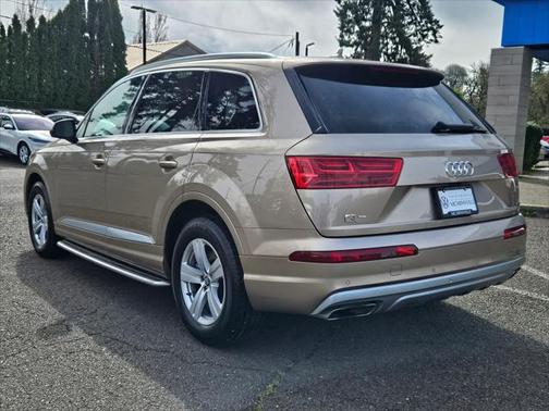2019 Audi Q7 45 Premium Plus