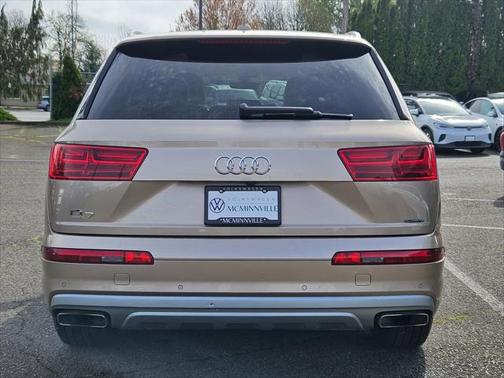 2019 Audi Q7 45 Premium Plus