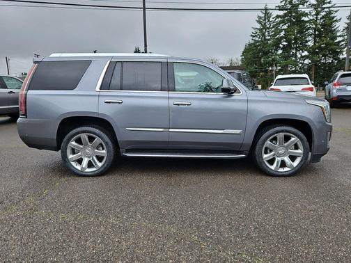 2018 Cadillac Escalade Luxury