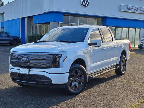 2023 Ford F-150 Lightning LARIAT