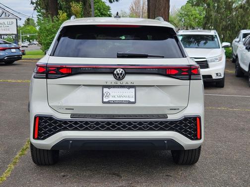 sandstone 2026 Volkswagen Tiguan 2.0T SEL R-Line 4MOTION