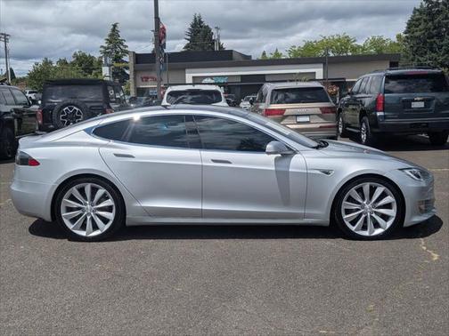 2016 Tesla Model S 75D