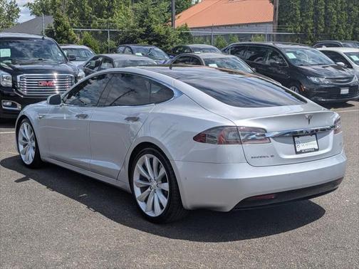 2016 Tesla Model S 75D
