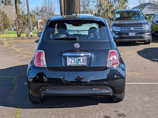 2017 FIAT 500e Battery Electric
