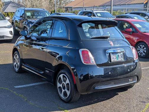 2017 FIAT 500e Battery Electric