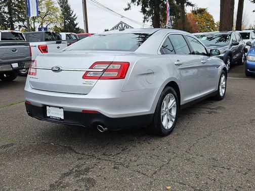 2013 Ford Taurus SEL