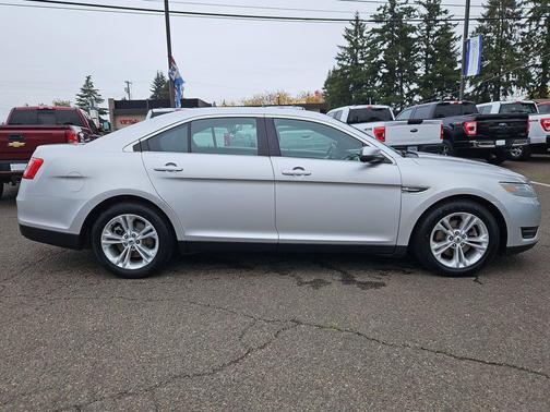 2013 Ford Taurus SEL