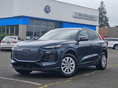 Plasma Blue Metallic 2025 Audi Q6 e-tron Premium