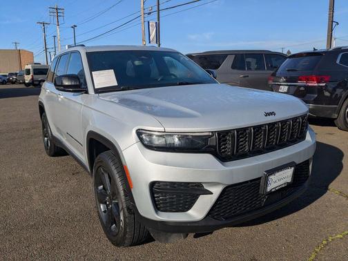 2023 Jeep Grand Cherokee Altitude