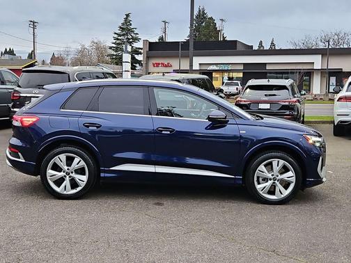 2023 Audi Q4 e-tron Premium 50 quattro