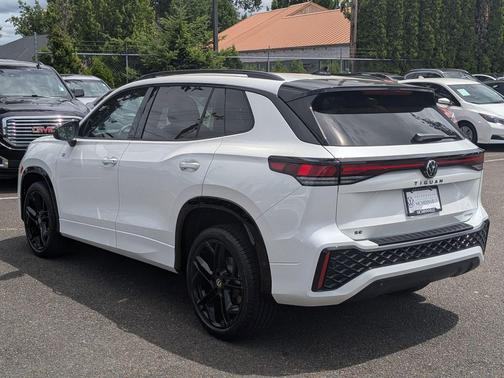 2025 Volkswagen Tiguan 2.0T SE R-Line Black 4MOTION