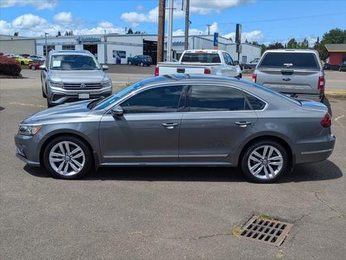 2017 Volkswagen Passat 1.8T SE w/Technology
