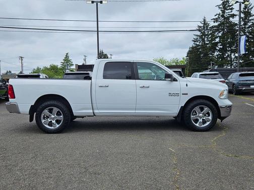Bright White Clearcoat 2016 RAM 1500 Big Horn