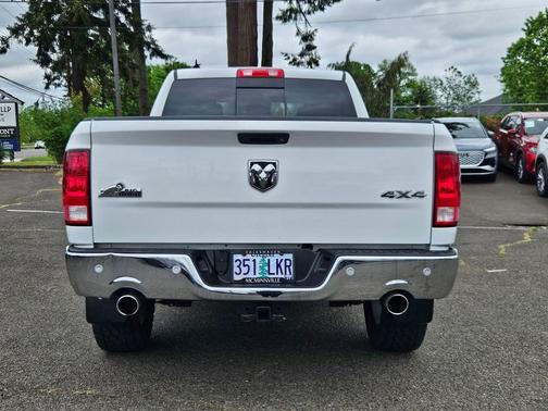 Bright White Clearcoat 2016 RAM 1500 Big Horn
