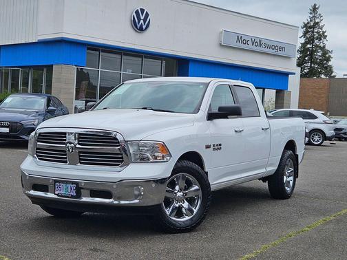 Bright White Clearcoat 2016 RAM 1500 Big Horn