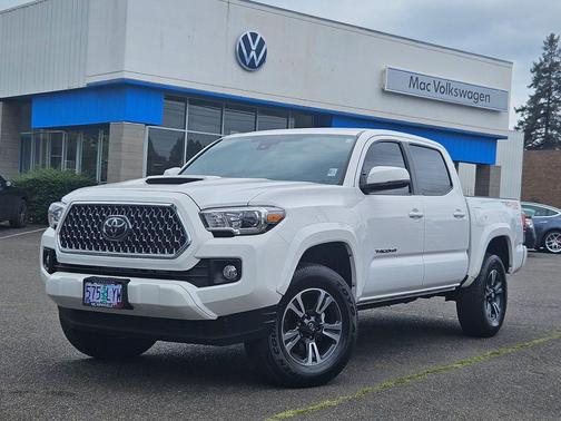 Bright White Clearcoat 2016 RAM 1500 Big Horn