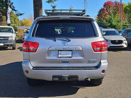 2013 Toyota Sequoia SR5