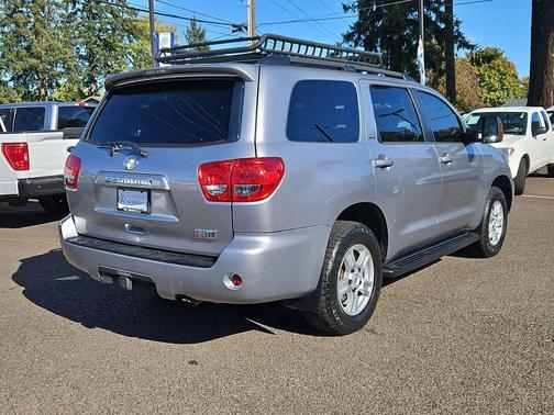 2013 Toyota Sequoia SR5