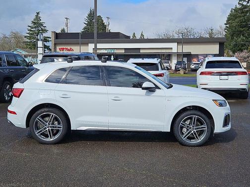 2023 Audi Q5 e 55 S line Premium Plus