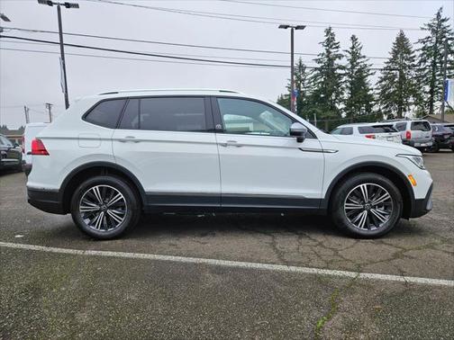 2024 Volkswagen Tiguan 2.0T Wolfsburg Edition