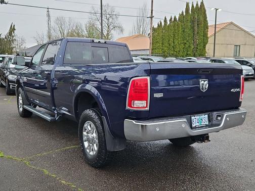 2018 RAM 3500 Laramie Crew Cab 4x4 8' Box