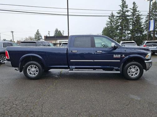 2018 RAM 3500 Laramie Crew Cab 4x4 8' Box