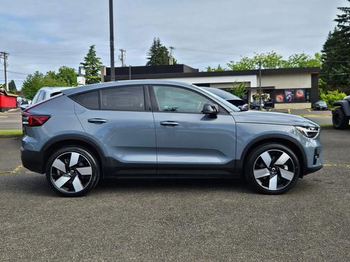 Thunder Gray Metallic 2023 Volvo C40 Recharge Pure Electric Twin Ultimate