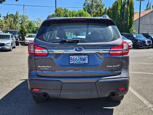 2022 Subaru Ascent Base 8-Passenger