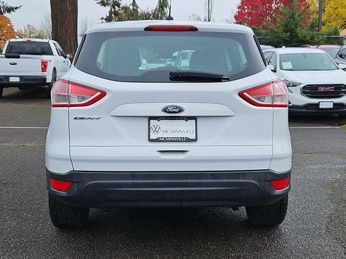 2016 Ford Escape S