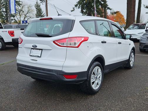 2016 Ford Escape S