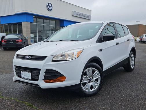 2016 Ford Escape S
