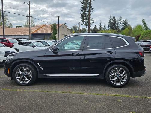 Carbon Black Metallic 2024 BMW X3 xDrive30i