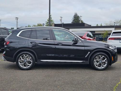 Carbon Black Metallic 2024 BMW X3 xDrive30i