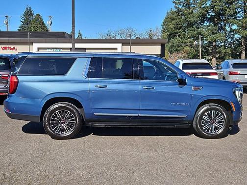 2025 GMC Yukon XL 4WD Elevation