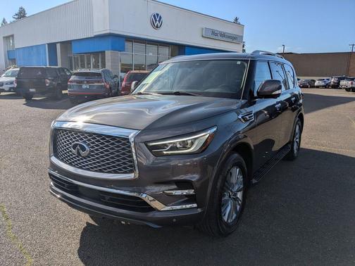 2024 INFINITI QX80 Luxe