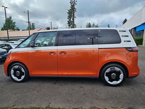 Energetic Orange 2025 Volkswagen ID. Buzz Pro S Plus