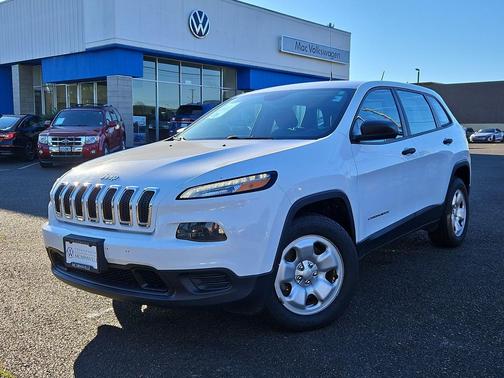 2016 Jeep Cherokee Sport