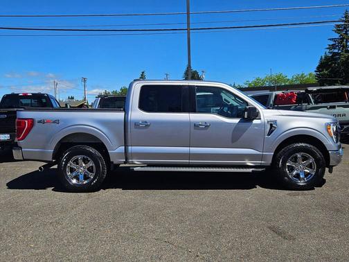 Iconic Silver Metallic 2022 Ford F-150 XLT