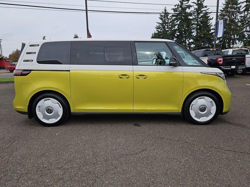 2025 Volkswagen ID. Buzz 1st Edition with 4MOTION