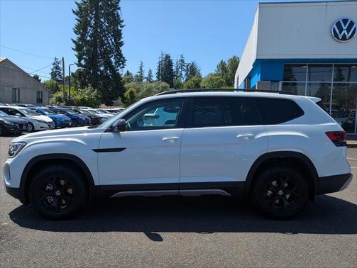2025 Volkswagen Atlas 2.0T Peak Edition