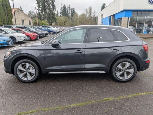 2023 Audi Q5 40 Premium Plus