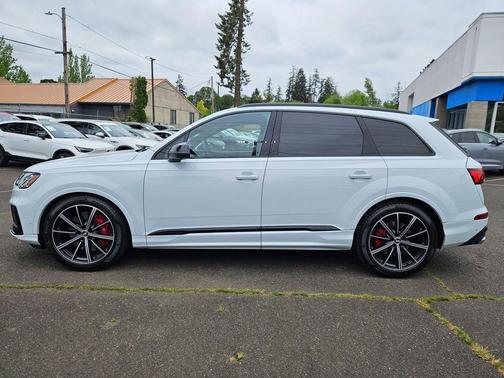 Glacier White Metallic 2020 Audi SQ7 4.0T Prestige
