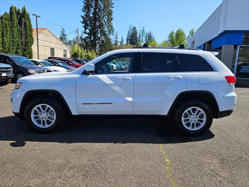 2019 Jeep Grand Cherokee Laredo