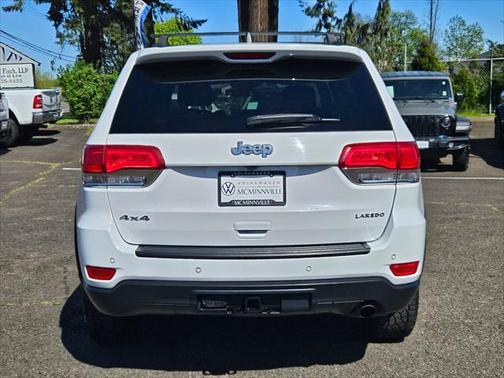2019 Jeep Grand Cherokee Laredo