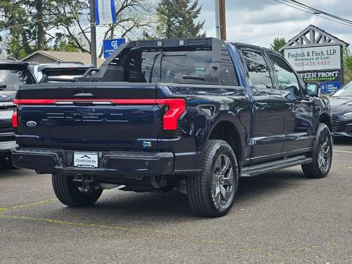 2023 Ford F-150 Lightning LARIAT