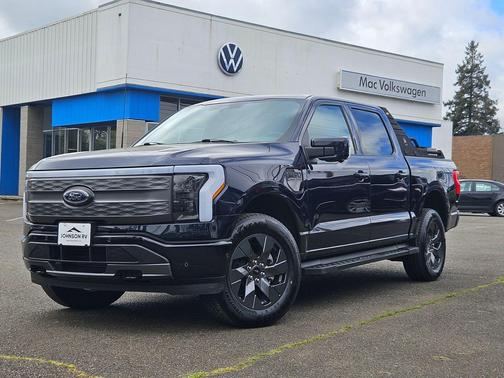 2023 Ford F-150 Lightning LARIAT