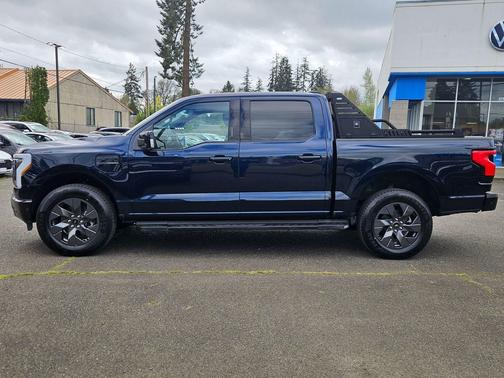 2023 Ford F-150 Lightning LARIAT